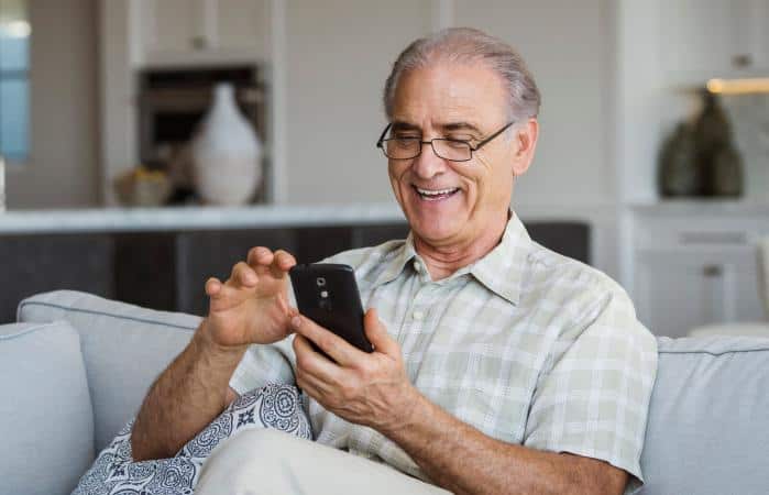 The A to Z Guide to Finding the Best Cell Phones for Seniors